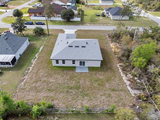 Building Photo - 2211 SW 153rd Pl Rd
