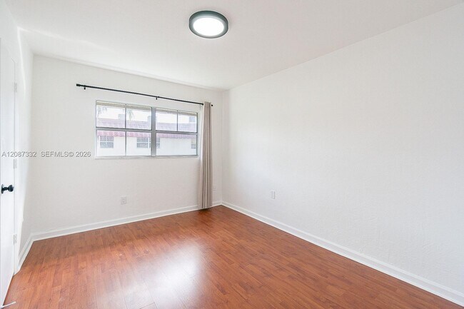Building Photo - 8650 SW 67th Ave