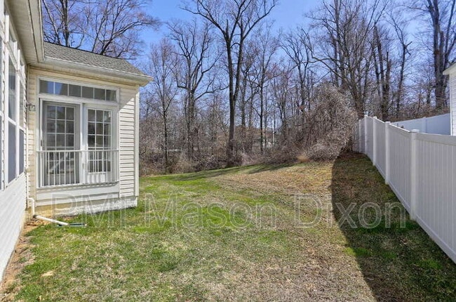 Building Photo - 7232 Lyndsey Way