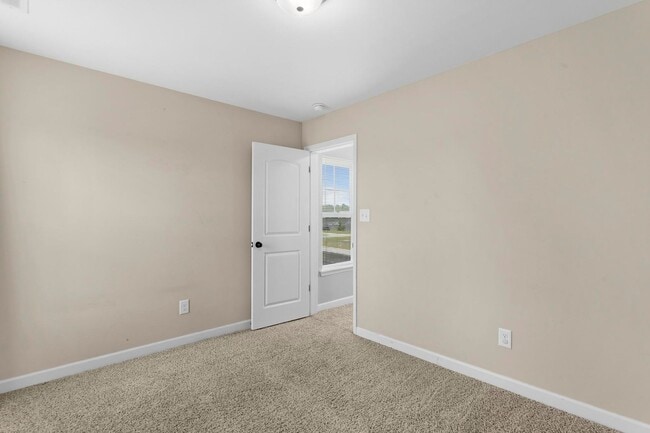 Building Photo - 902 Purvis Ct