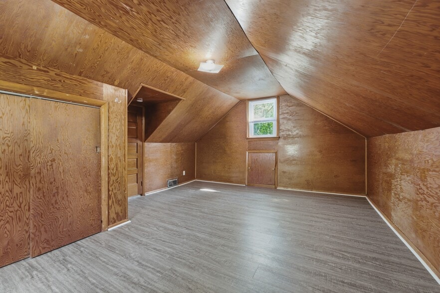 Building Photo - 2877 Pickle Rd