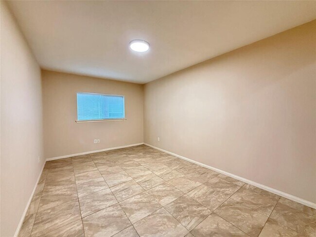 Building Photo - 12811 Mills Breeze Dr