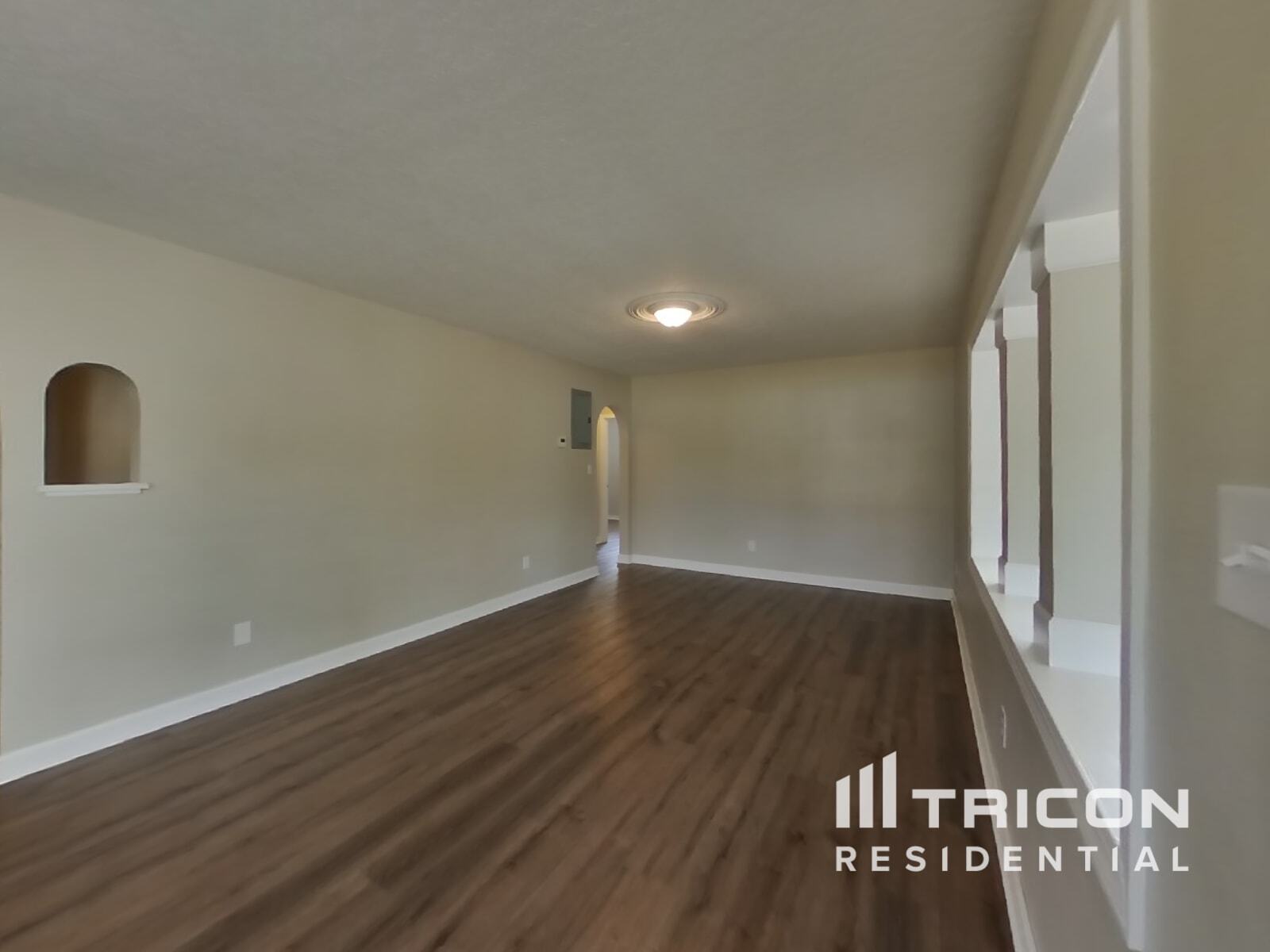 Building Photo - 5427 Blue Grass St