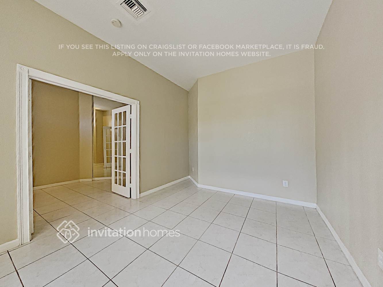 Building Photo - 1422 SW 158th Ave