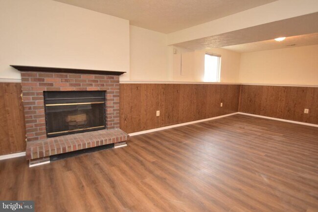Building Photo - 3863 Beech Down Dr