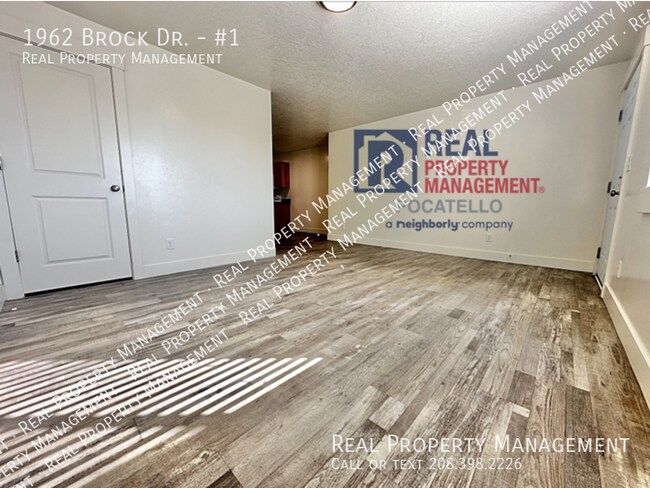 Building Photo - 1962 Brock Dr