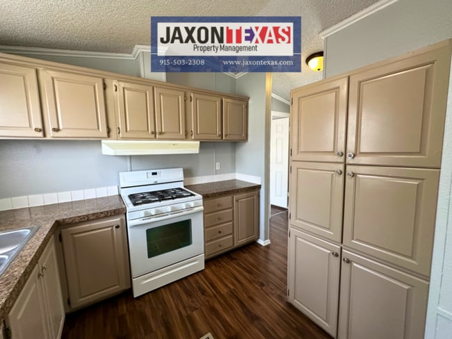 Building Photo - 850 Talbot Ave