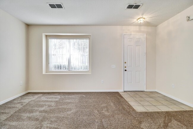 Building Photo - 2719 Portchester Ct