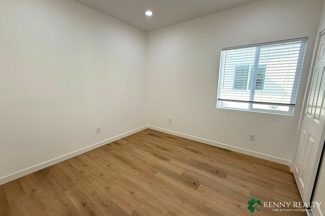 Building Photo - Brand New 3BD/2BA ADU with Modern Finishes...