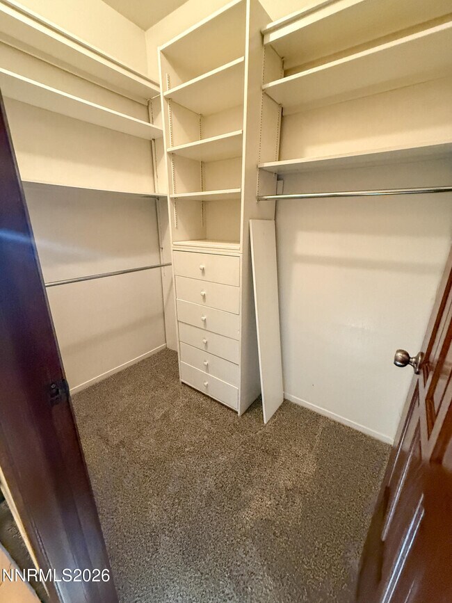 Building Photo - 4011 Bluegrass Ct