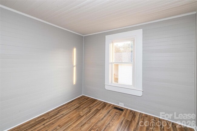 Building Photo - 109 Cleveland Ave