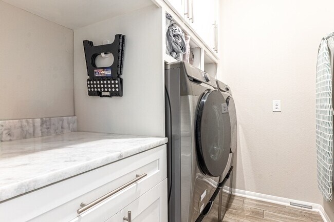 Building Photo - 12901 Ocean Breeze Ln