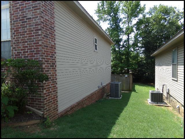 Building Photo - 37 Woodridge Dr