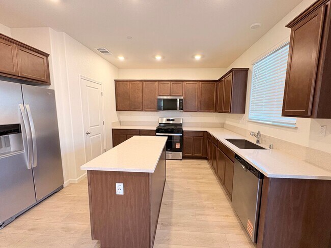 Building Photo - 2 WEEKS FREE RENT February Special - Beautiful 2 Story Home Ready To Be Home!