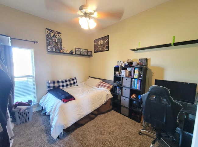 Building Photo - 8501 Holley Hills Cir