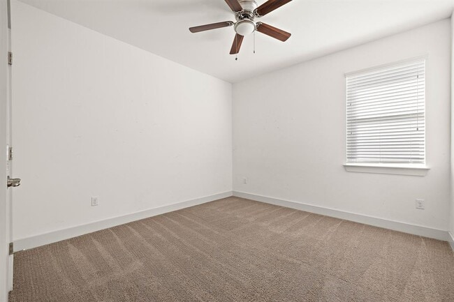 Building Photo - 7113 Cherry Beam Path