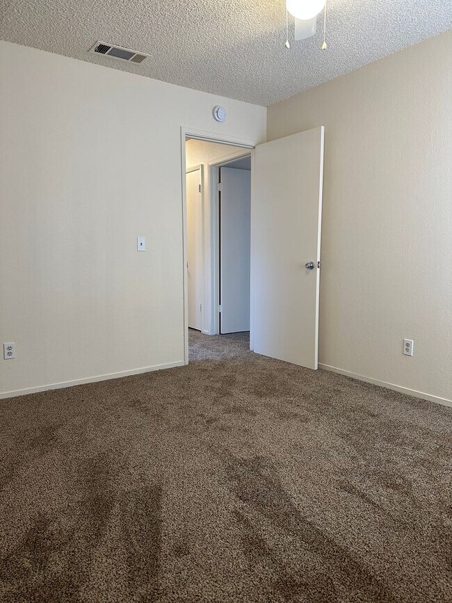 Building Photo - DeWitt Triplex