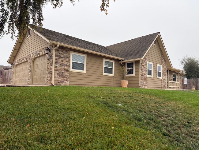 Building Photo - 608 Hope Terrace Ct