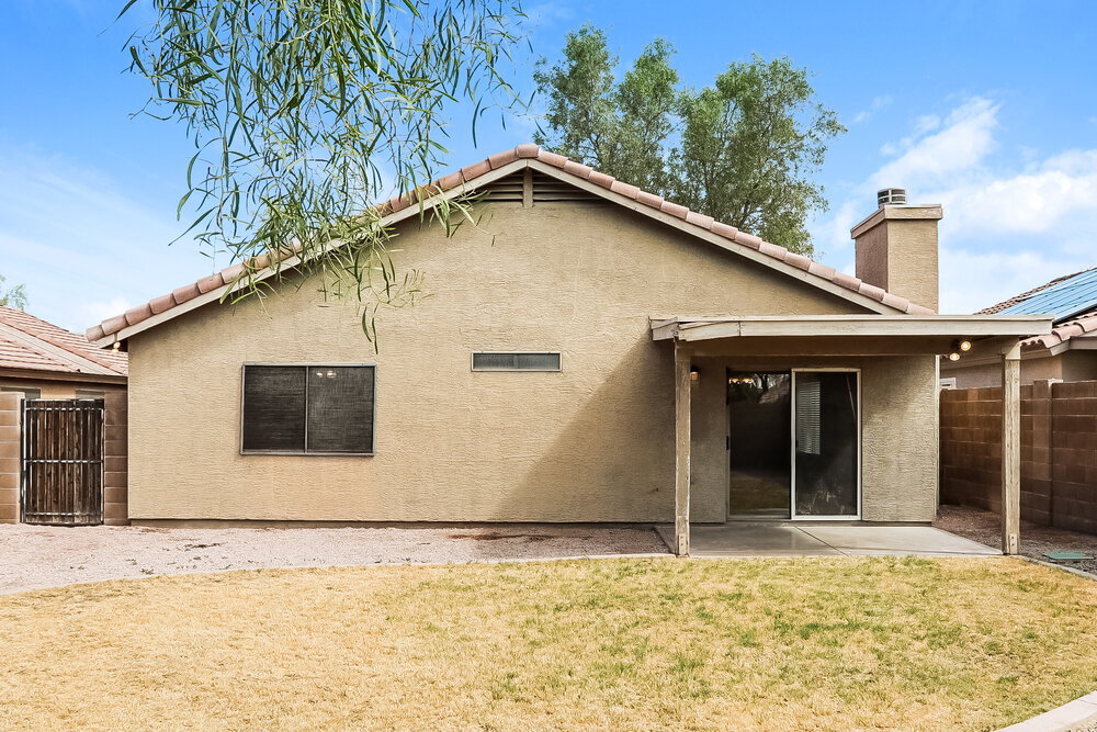 Building Photo - 1033 E Yuma Ave