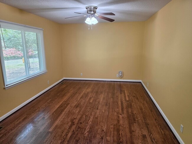 Building Photo - 2701 Patrick Rd