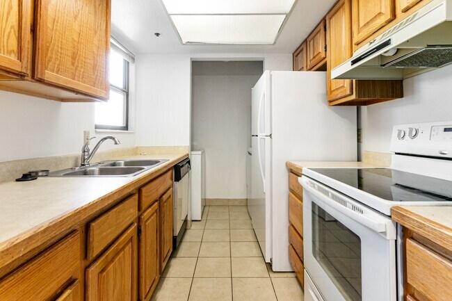 Primary Photo - 6861 N 2200 W