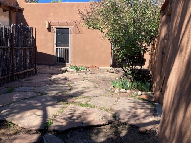 Primary Photo - 1613 Calle Torreon