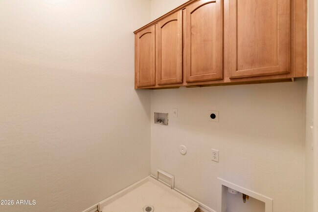 Building Photo - 15158 N 145th Ln