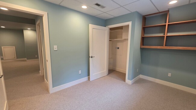 Building Photo - 5977 Scotswood Ct