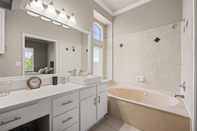 Building Photo - 9009 N FM 620