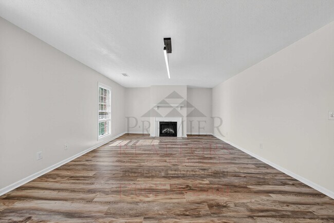 Building Photo - 4261 Valley Crest Dr