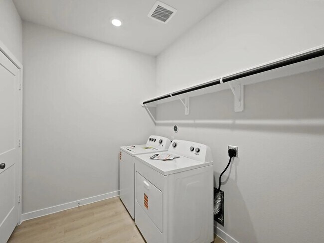 Building Photo - 17119 King Eider Rd