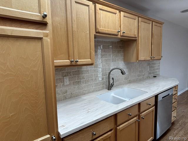 Building Photo - 49777 Hidden Valley Dr