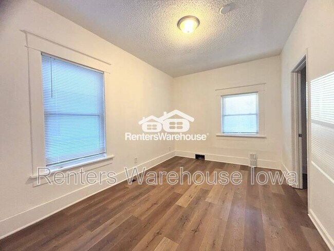 Building Photo - 1123 24th St