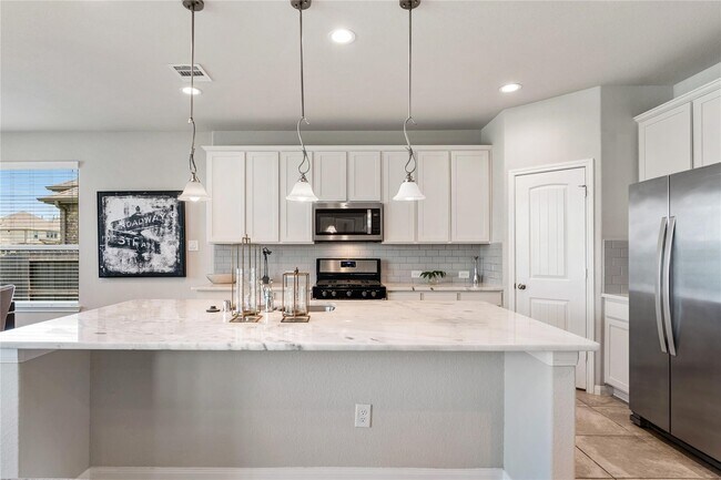 Building Photo - 3723 Lake Varano Cir