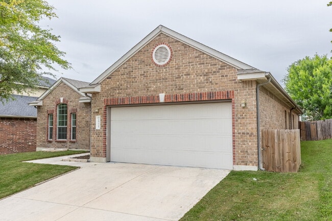 Building Photo - 7651 Mission Ledge