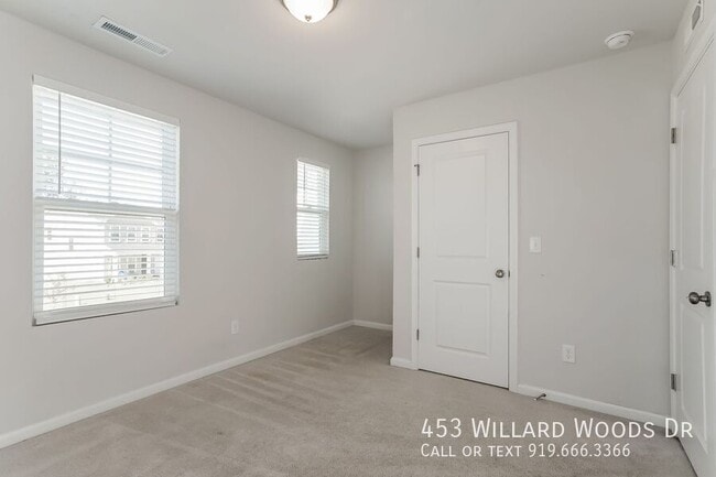 Building Photo - 453 Willard Wds Dr