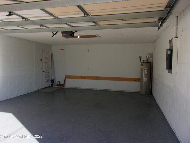 Building Photo - 5614 Ada St