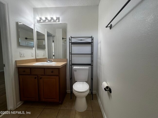 Building Photo - 1831 Biscayne Bay Cir