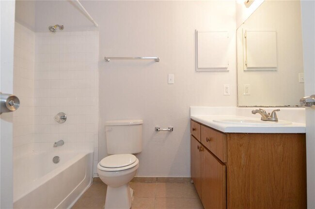 Building Photo - 8629 Fancy Finch Dr