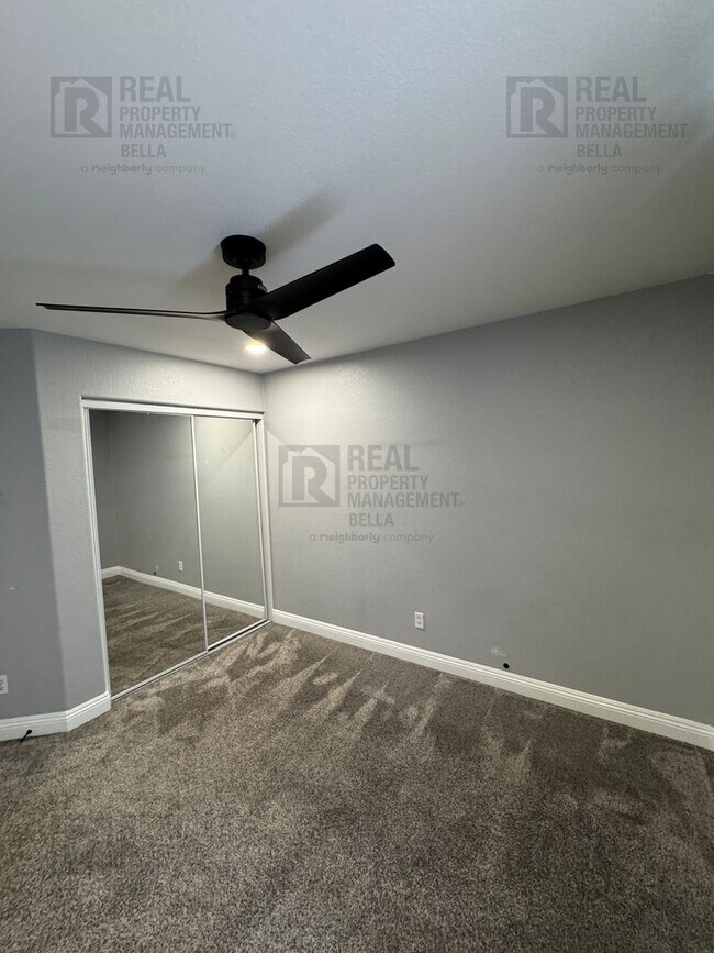 Building Photo - 23694 Canyon Heights Dr