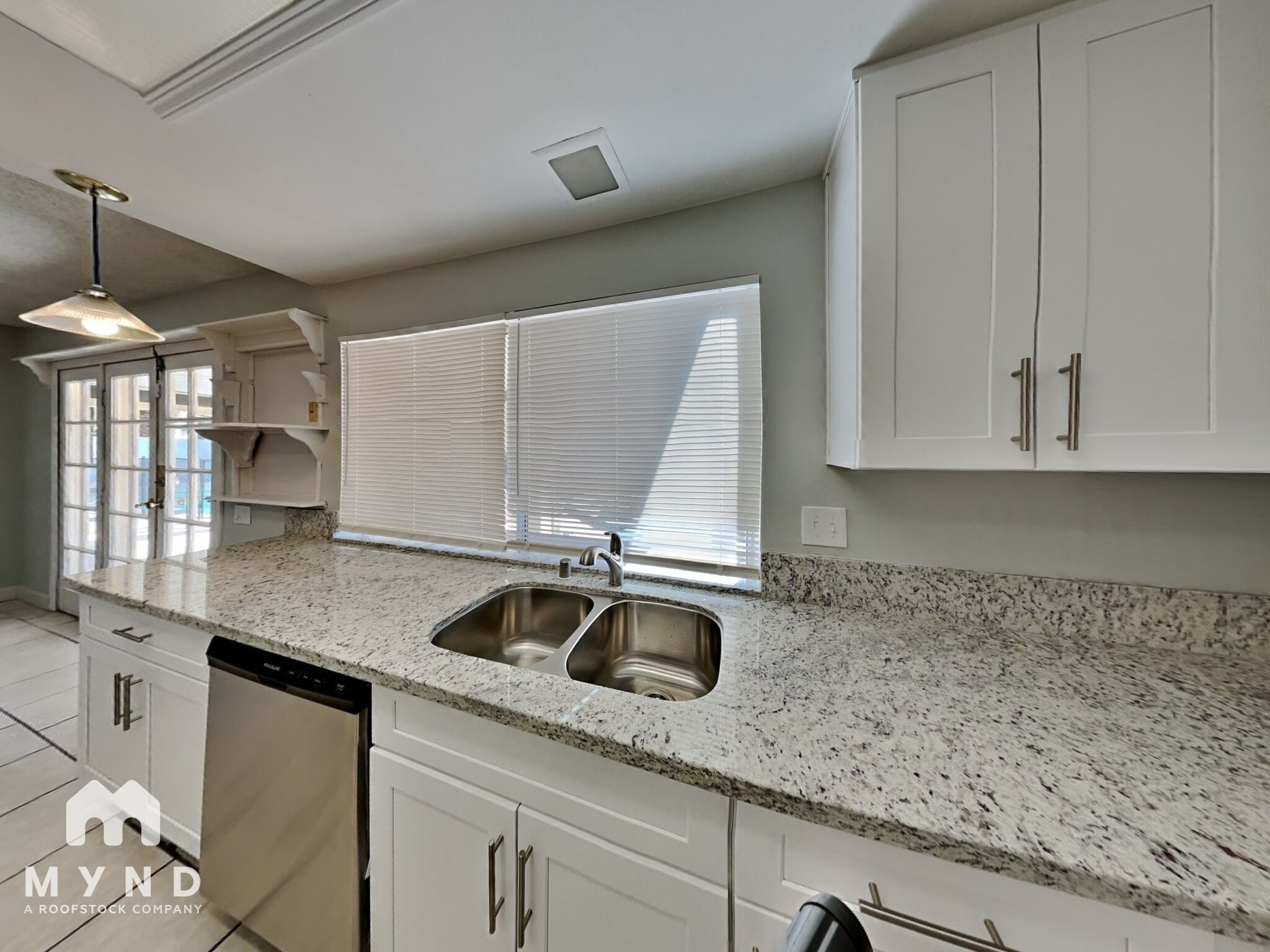 Building Photo - 2001 Verdinal Dr