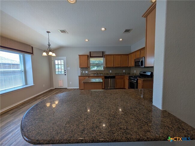Building Photo - 2937 Post Oak Cir