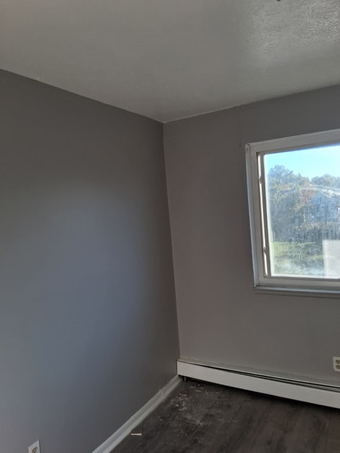 Building Photo - 1885 Taylor Rd