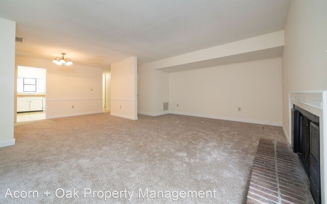 Building Photo - 3 br, 2.5 bath House - 15 Willow Bridge Dr
