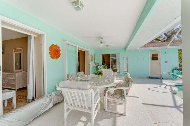 Building Photo - 1439 Mohawk Rd