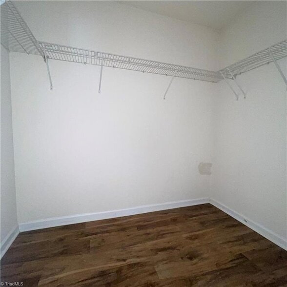 Building Photo - 2133 Rindle Dr