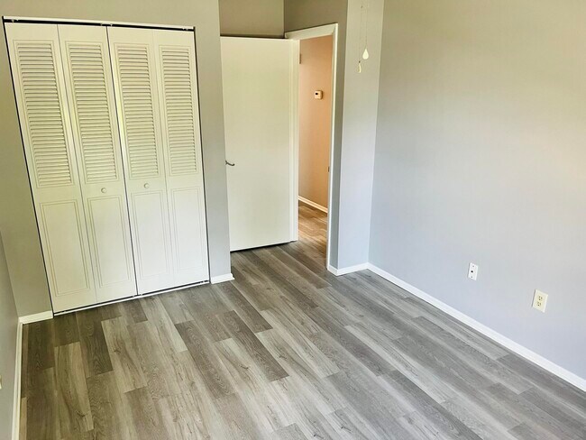 Building Photo - 4116 NW Cinnamon Tree Cir