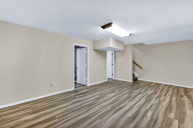 Building Photo - 2640 Custer Pkwy