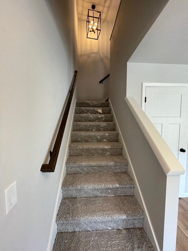 Building Photo - 2125 Spring Dreams Ln