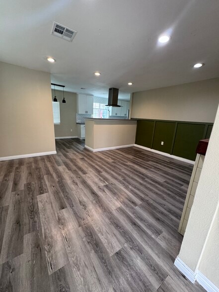 Building Photo - 5148 Alvada St